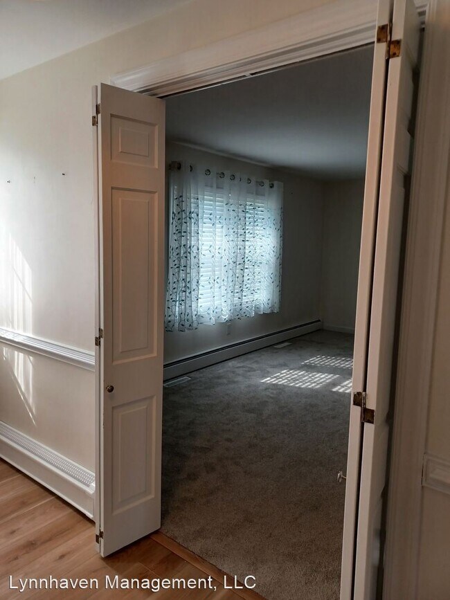 Foto del edificio - 4 br, 3.5 bath House - 1045 Five Forks Rd