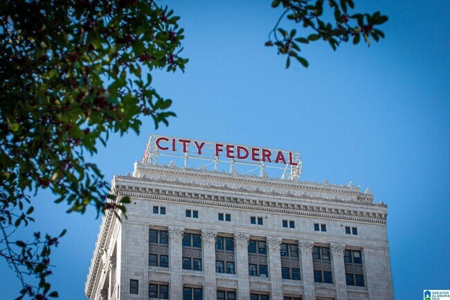 Foto del edificio - 2024 2nd Ave N