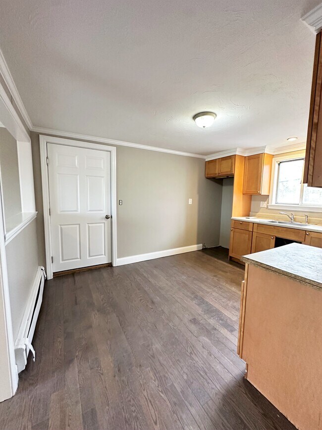 Building Photo - 51 Plover Rd