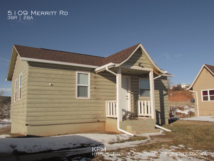 Foto principal - 3 BEDROOM | 2 BATH | HOUSE | WATER INCLUDED!