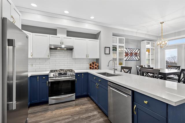 Building Photo - 5900-5900 Jinkerson Rd