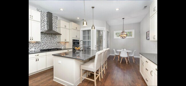 Foto del edificio - 831 Bankston Wds Wy