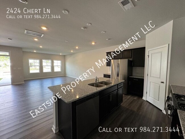 Building Photo - 2424 Chert Ln
