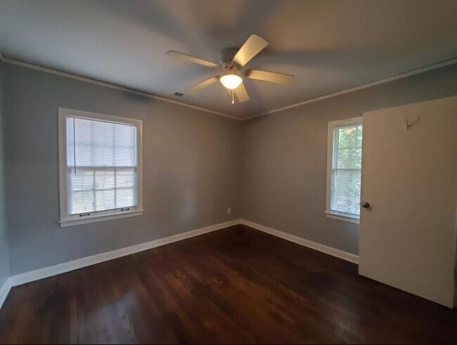 Foto del edificio - 4995 Princeton Rd