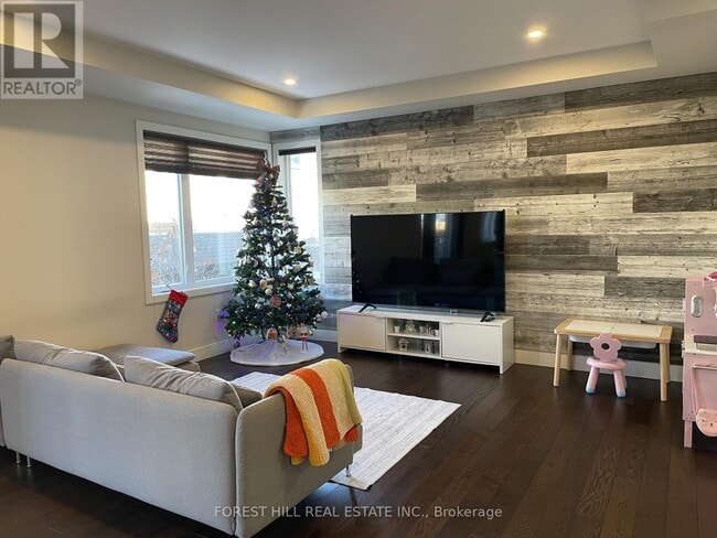 Building Photo - 1960 Dalmagarry Rd