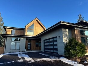 Building Photo - 2234 NW Reserve Camp Ct