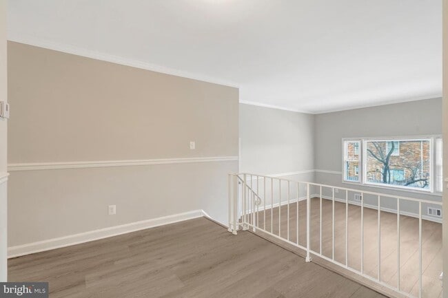 Foto del edificio - 8326 Darlington St