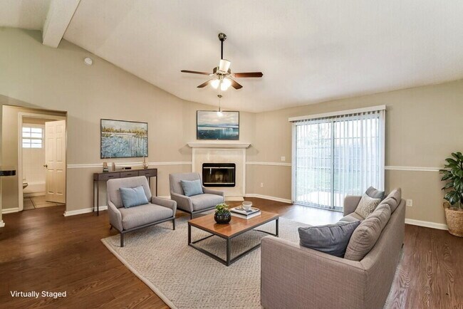 Foto del edificio - 1243 Windy Willows Dr