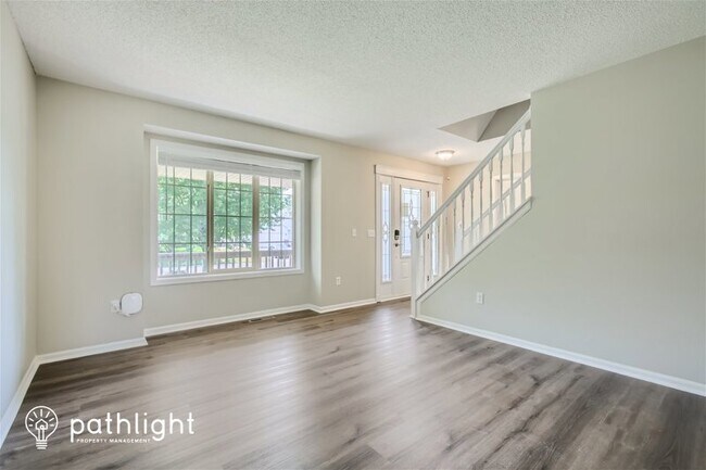 Building Photo - 4908 Impatiens Ave N