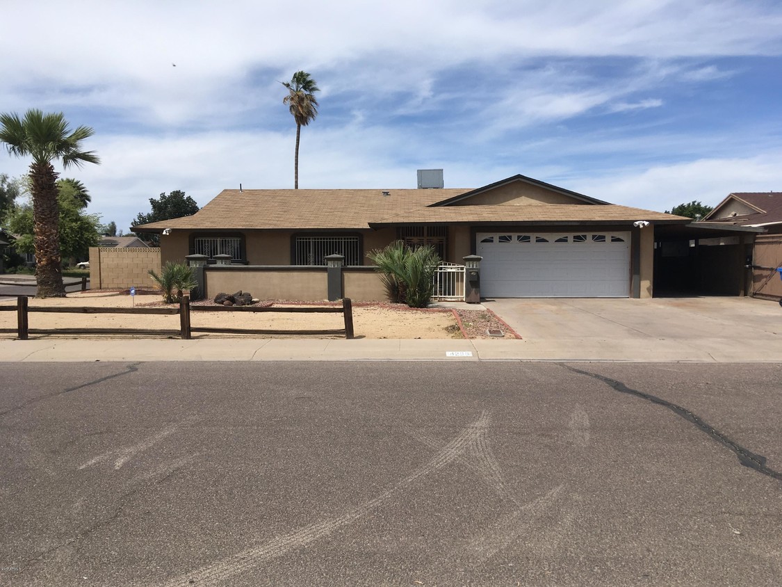 Primary Photo - 4236 W Montebello Ave