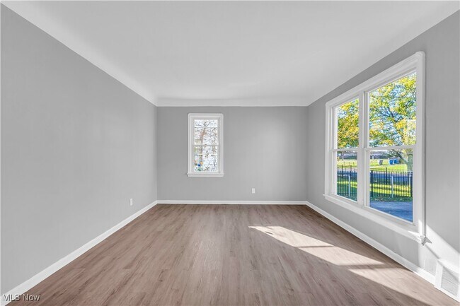 Building Photo - 16606 Lipton Ave