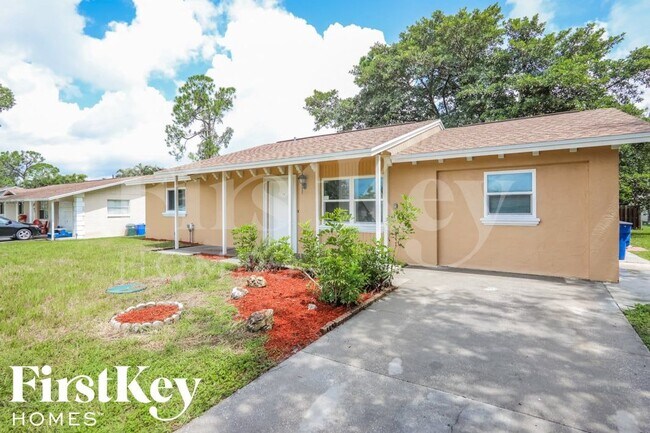 Building Photo - 9217 Pomelo Rd E