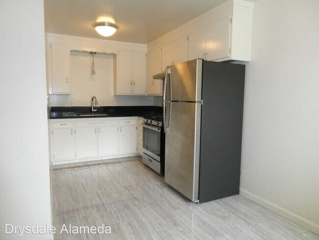 Building Photo - 1700 Sherman St