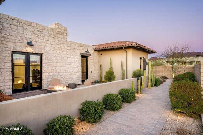 Building Photo - 8900 E Sands Dr