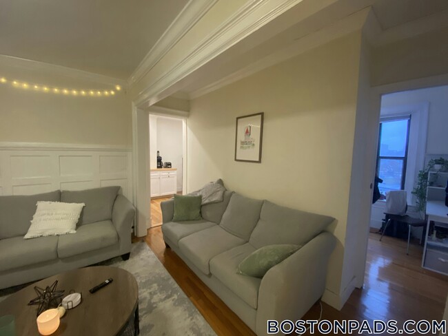 Foto del edificio - 448 Park Dr