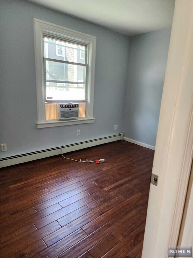 Building Photo - 148 Nesbit St