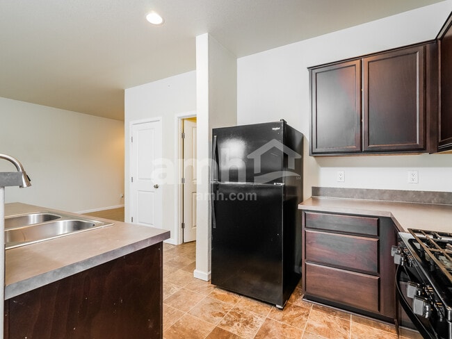 Foto del edificio - 326 York St