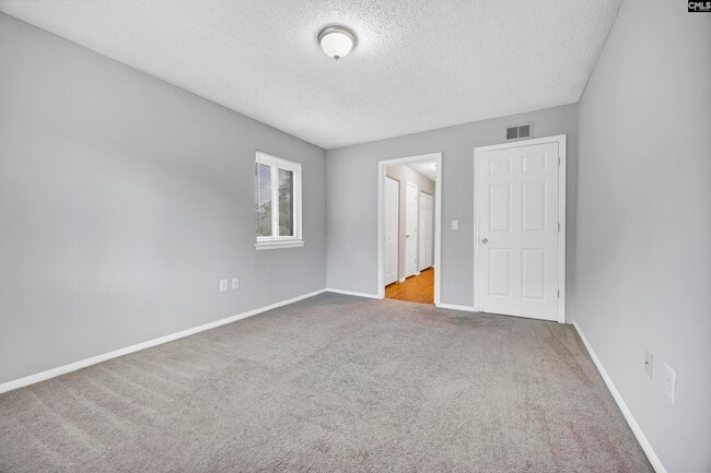 Foto del edificio - 6530 Davidson Rd