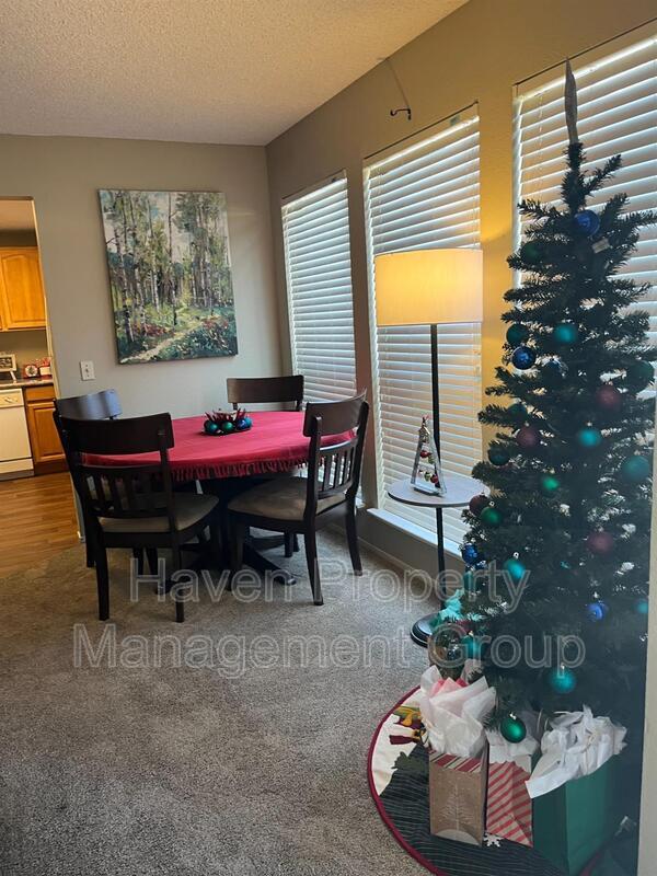 Foto del edificio - 32 W 7th St