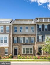 Building Photo - 1705 Cottonwood Grove Rd
