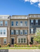 Building Photo - 1705 Cottonwood Grove Rd