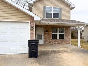 Building Photo - 1604 Citadel Dr