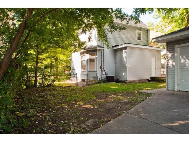 Building Photo - 1689 Marshall Ave