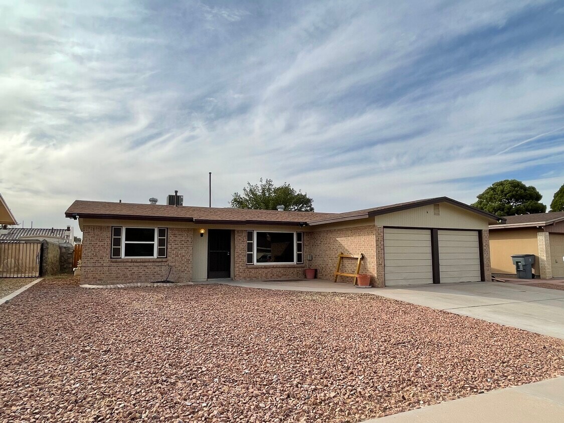 Foto principal - 2305 Ken Venturi Ln