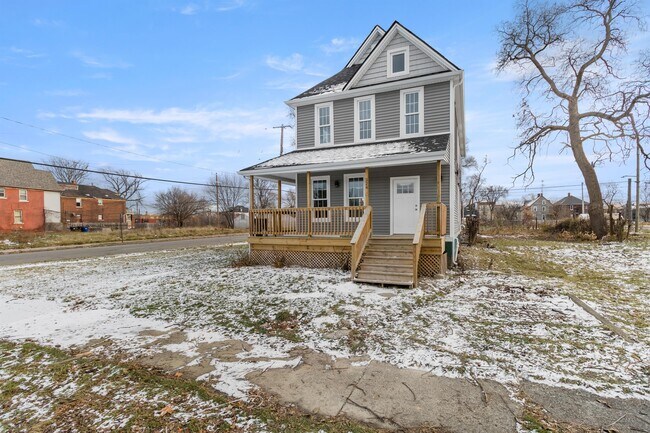 Building Photo - 324 E Bethune St