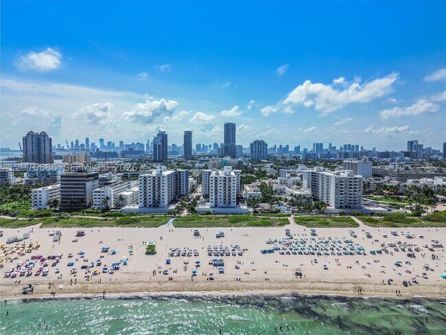 Building Photo - 401 Ocean 903