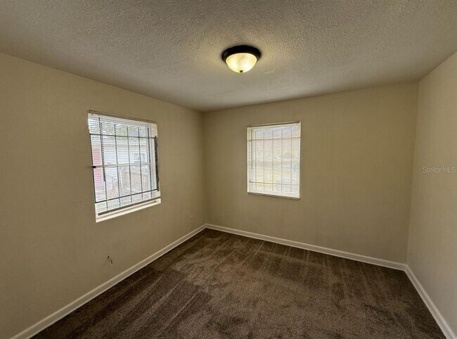 Building Photo - 5257 Polan Ln