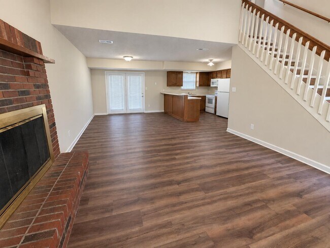 Foto del edificio - 3600 Hermitage Rd