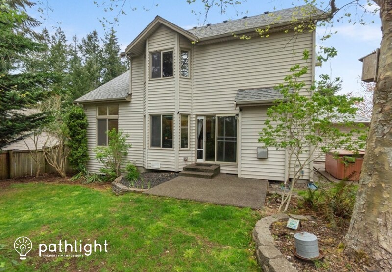 Building Photo - 7609 38th Ct SE