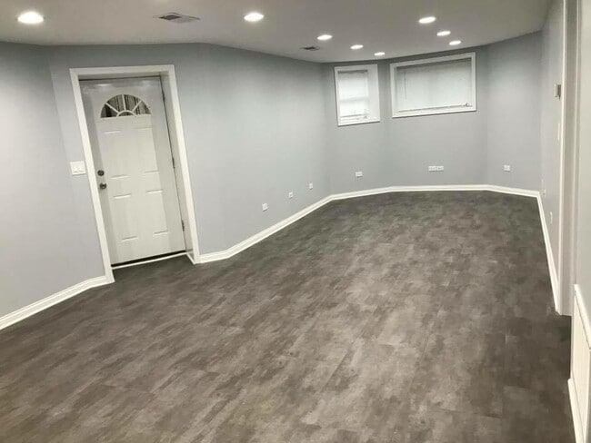 Building Photo - 2109 N Spaulding Ave