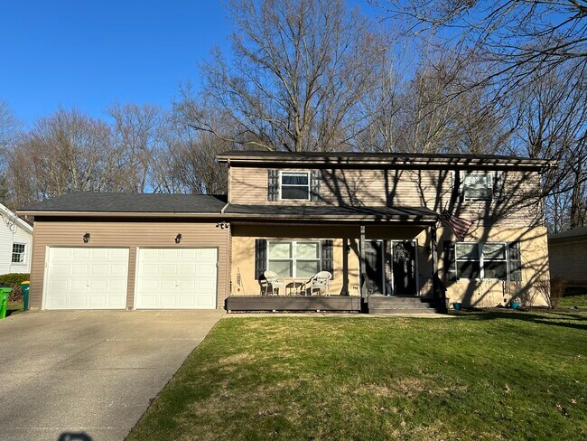 Frente - 4447 Timberdale Dr