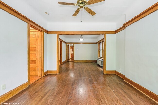 Building Photo - 3755 N Magnolia Ave