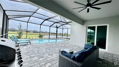 Building Photo - 15048 Pinehurst