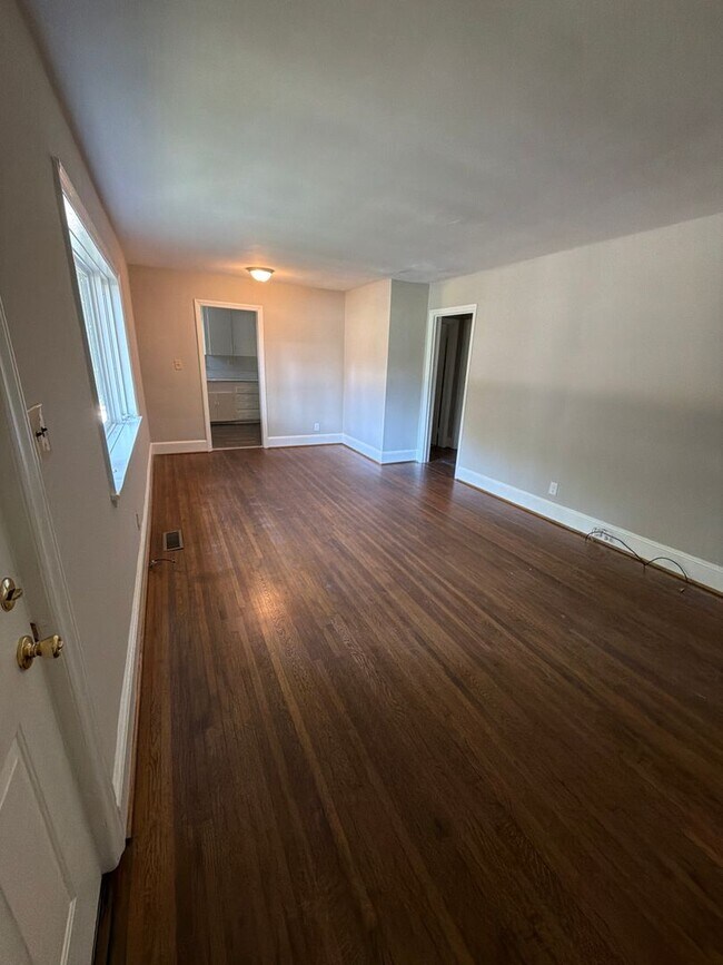 Building Photo - 1441 Goodwin Ave