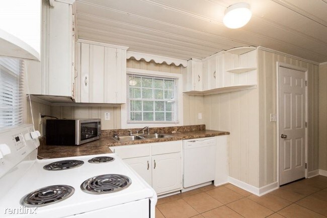 Foto del edificio - 3 br, 2 bath House - 301 Old Griffin Rd