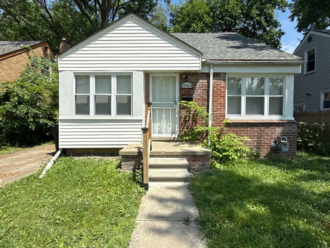 Foto principal - Renovated 3-Bedroom Home – We Welcome Sect...