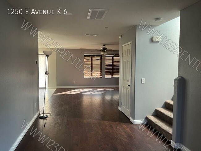 Building Photo - 1250 E Ave K 6