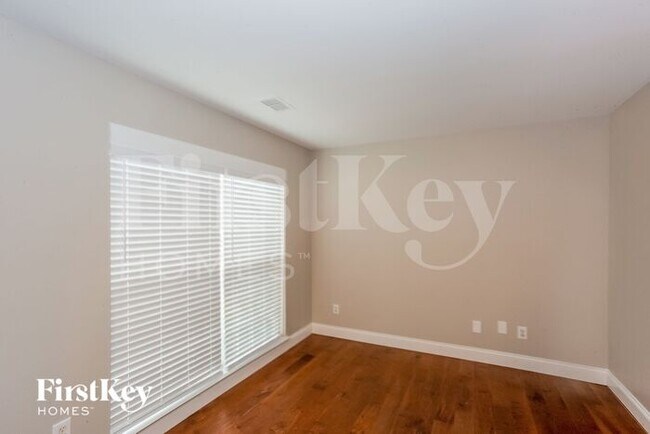 Building Photo - 7830 Cafferty Cir