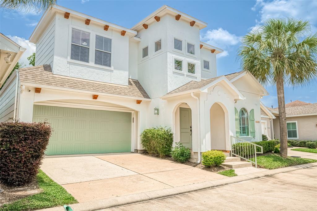 Foto principal - 6093 Yale St