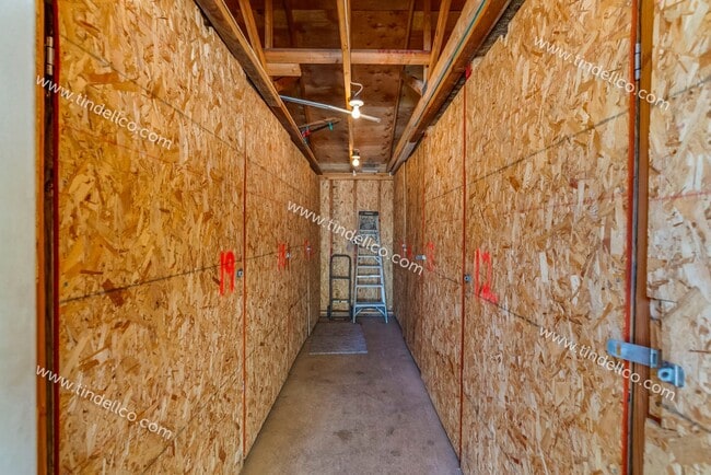 Building Photo - 13738 NE Glisan St