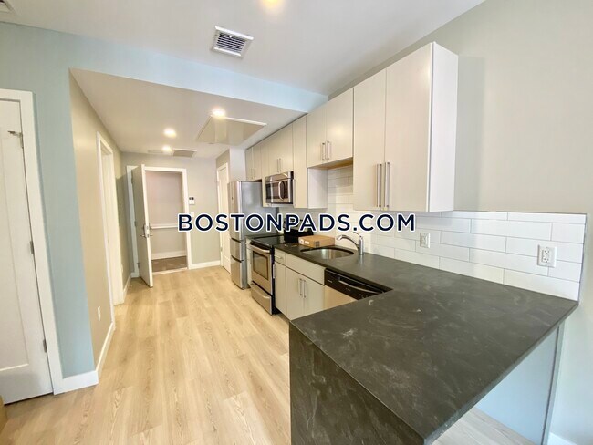 Foto del edificio - 35 S Huntington Ave