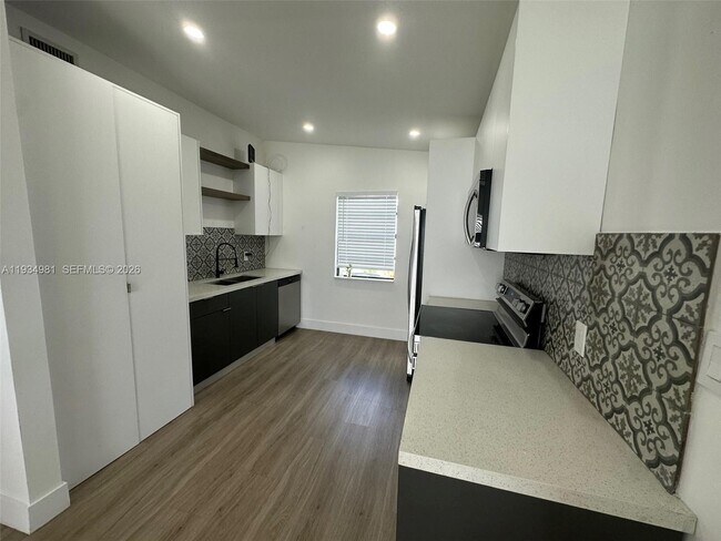 Foto del edificio - 3701 SW 40th St