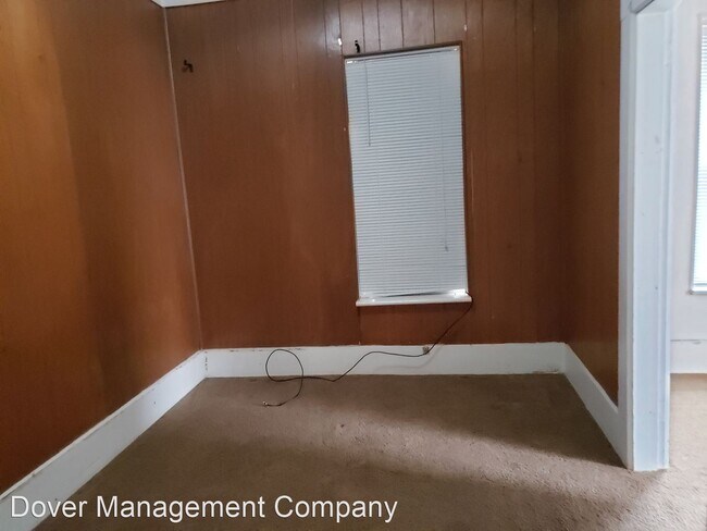 Foto del edificio - 2 br, 1 bath House - 403 W. 8th St.