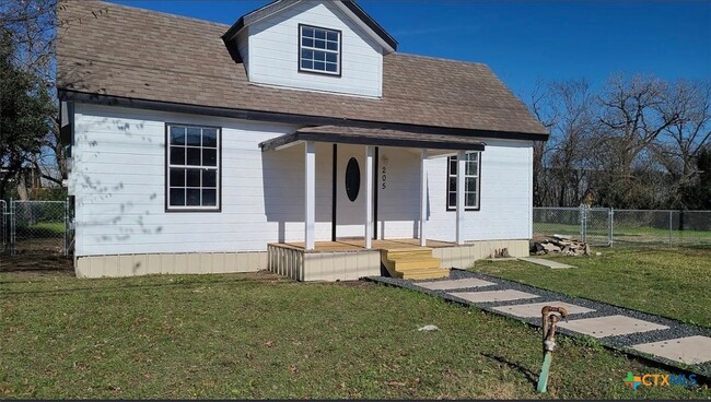 Building Photo - 205 E M.L.K. Jr Blvd