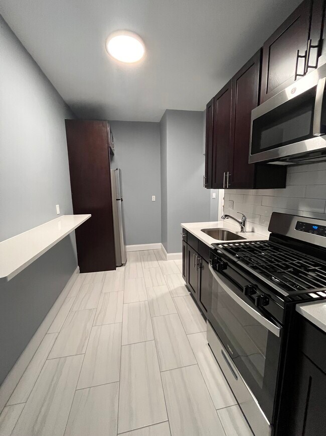 42 W 29th St Unit 2 - 40 W 29th St
