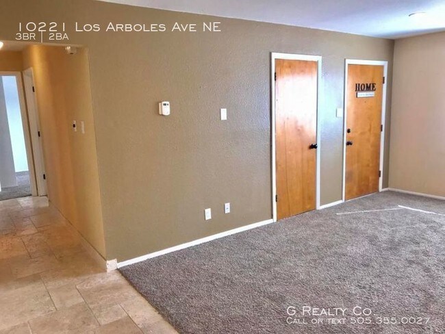 Building Photo - 10221 Los Arboles Ave NE
